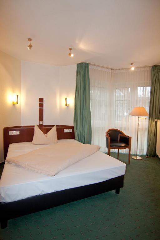 Parkhotel Unter Den Linden ฮัลเบอร์ชตัดท์ ห้อง รูปภาพ